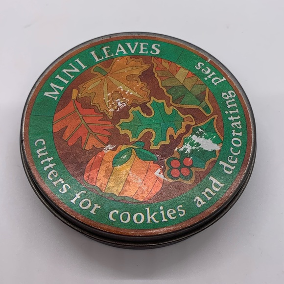 Vintage MINI LEAVES Cookie Cutters - Picture 1 of 6